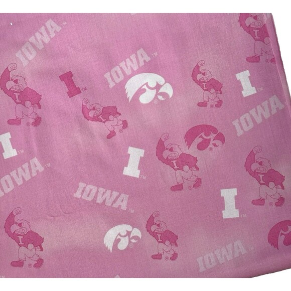 Vintage University Iowa Hawkeyes Pink Cotton Fabric Sykel IA 128 Quilting BTY - Picture 2 of 4